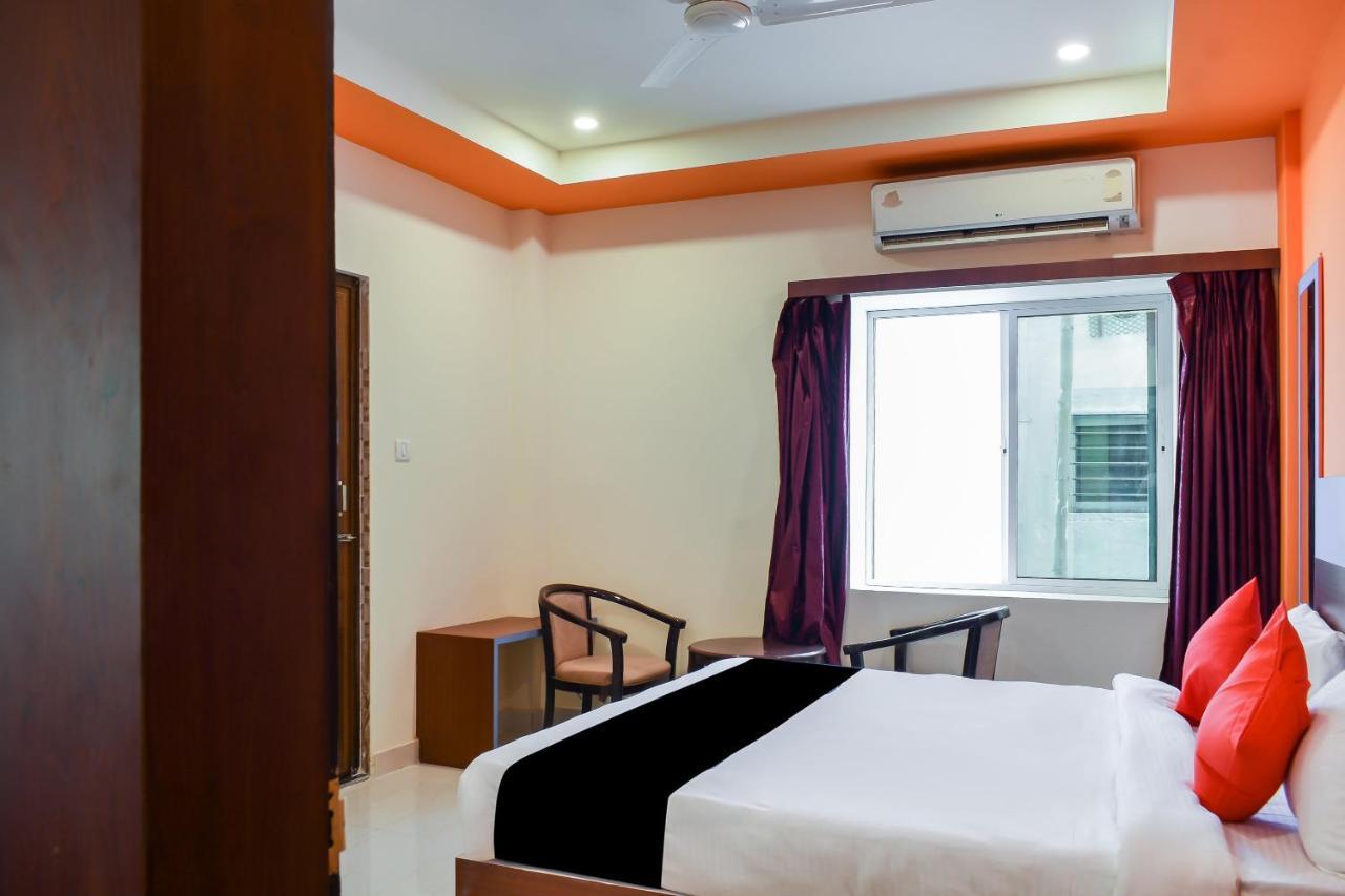 Capital O 67249 Hotel Planet Bhubaneswar Exterior photo