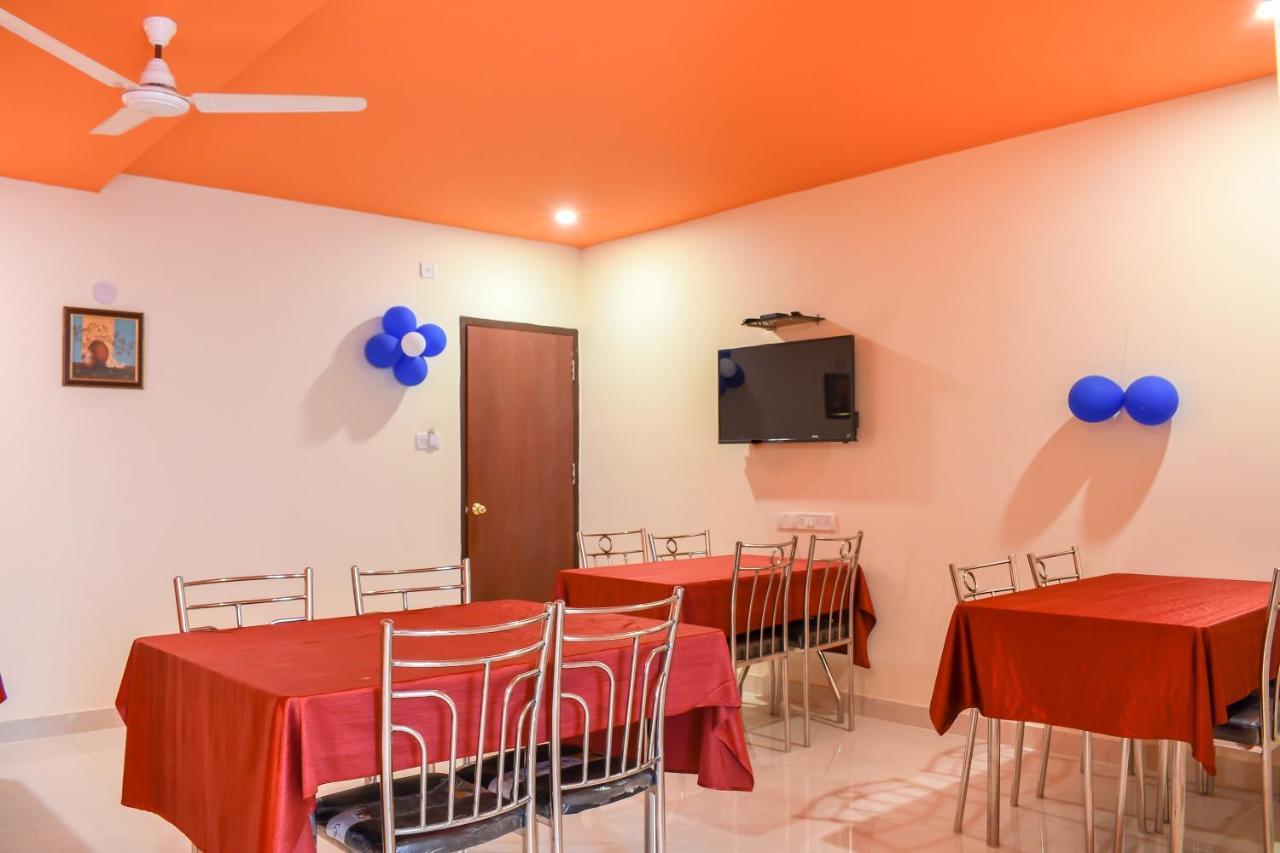 Capital O 67249 Hotel Planet Bhubaneswar Exterior photo