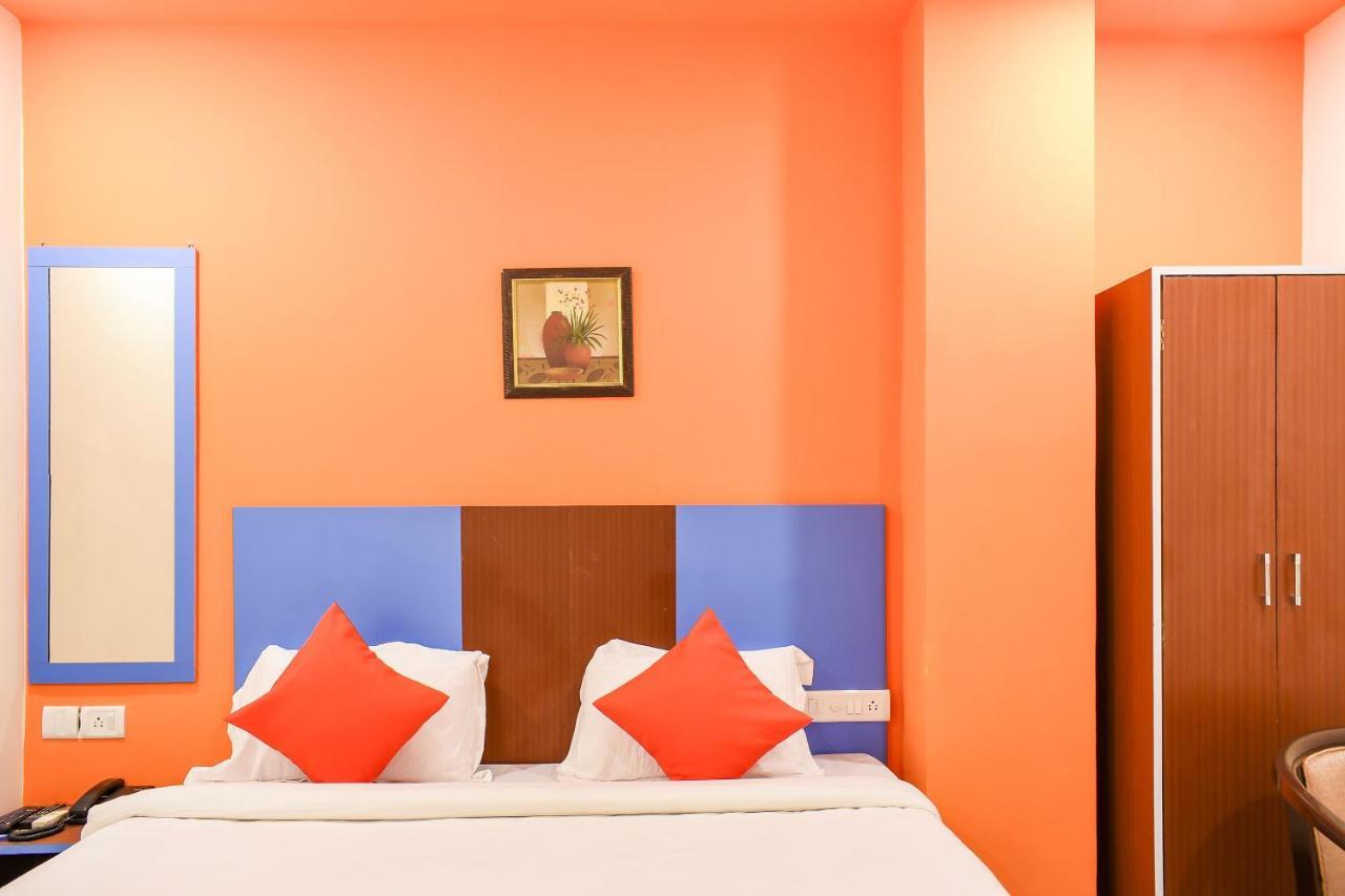 Capital O 67249 Hotel Planet Bhubaneswar Exterior photo