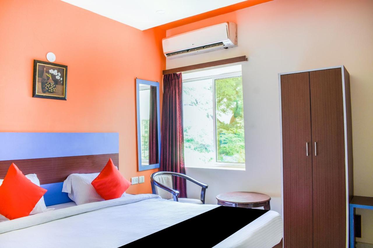 Capital O 67249 Hotel Planet Bhubaneswar Exterior photo
